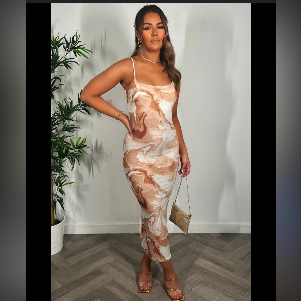 Know one cares Chic Marble Pattern Midi Dress